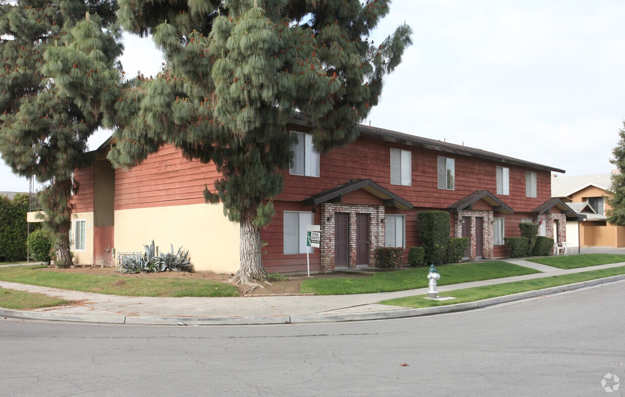 Foto principal - 6065 N Augusta St