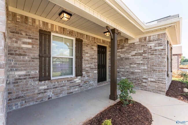 Building Photo - 118 Ocean Springs Ave