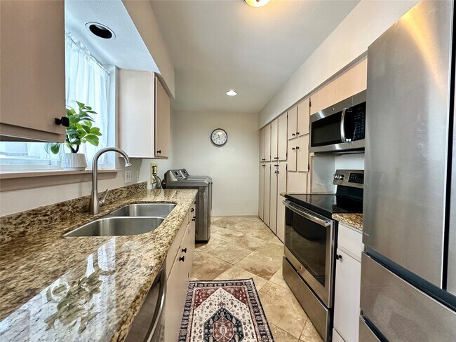 Foto del edificio - 4040 San Felipe St