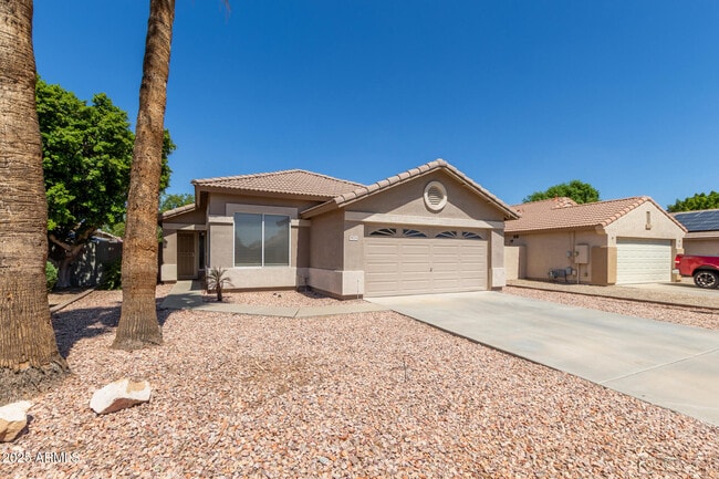 Building Photo - 8014 W Joedad Terrace