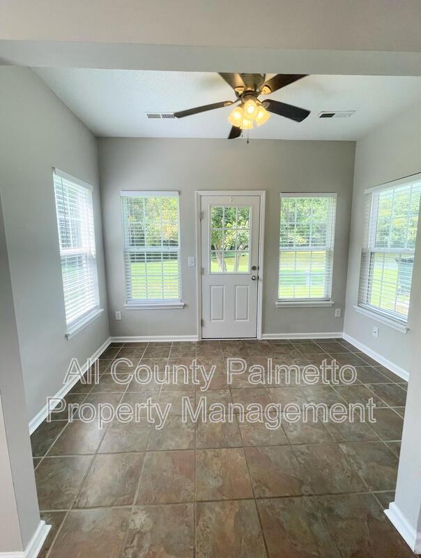 Building Photo - 142 Black River Dr
