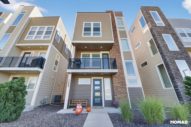 Building Photo - 15609 E Broncos Pl