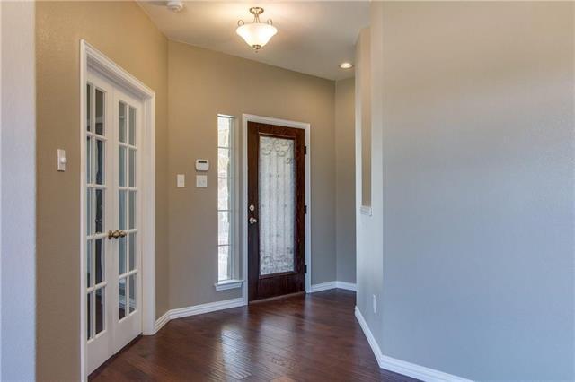 Foto del edificio - 1404 Bluebird Dr