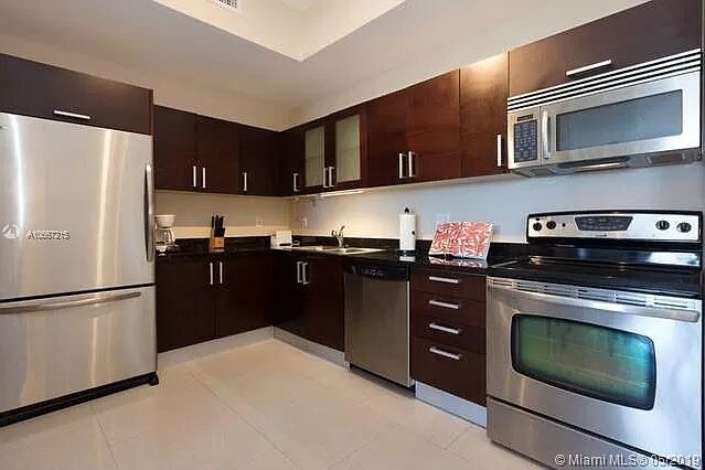 Foto del edificio - 3250 Grand Ave