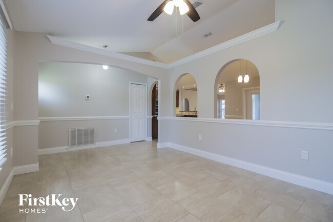 Foto del edificio - 6633 Emil Ave