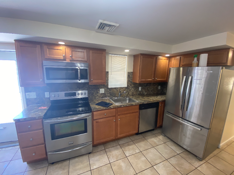 Foto principal - 303 Butler St