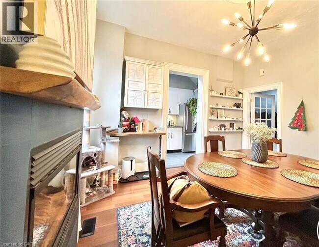 Photo du bâtiment - 276 Hunter St W