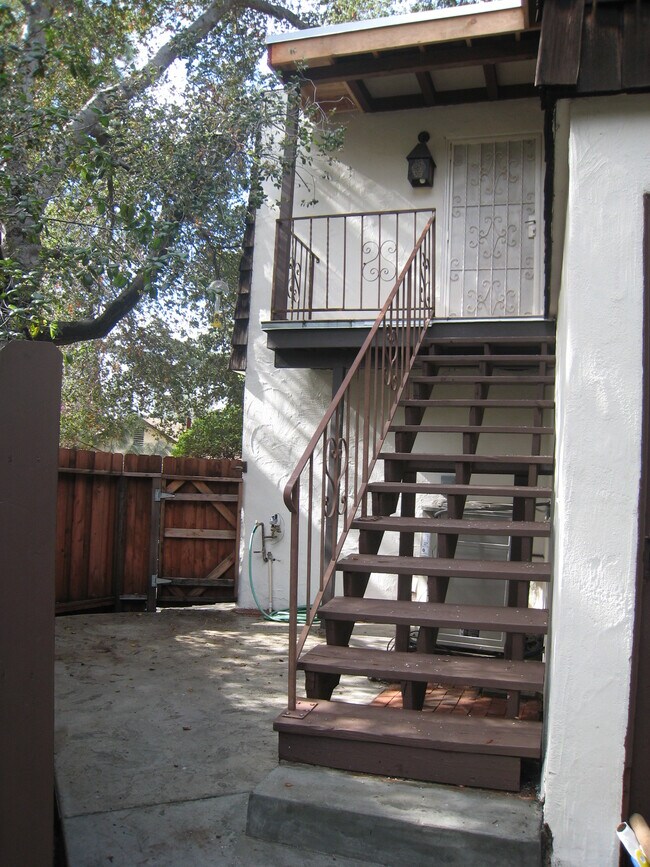 Foto del edificio - 1811 Verdugo Knolls Dr