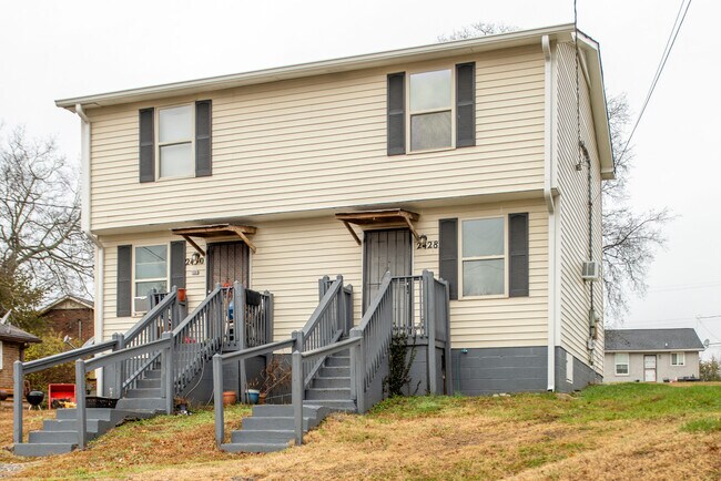 Foto del edificio - 2428 Woodale Ln