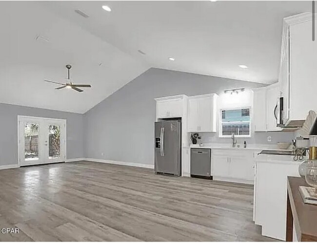 Foto del edificio - 104 Oleander Cir