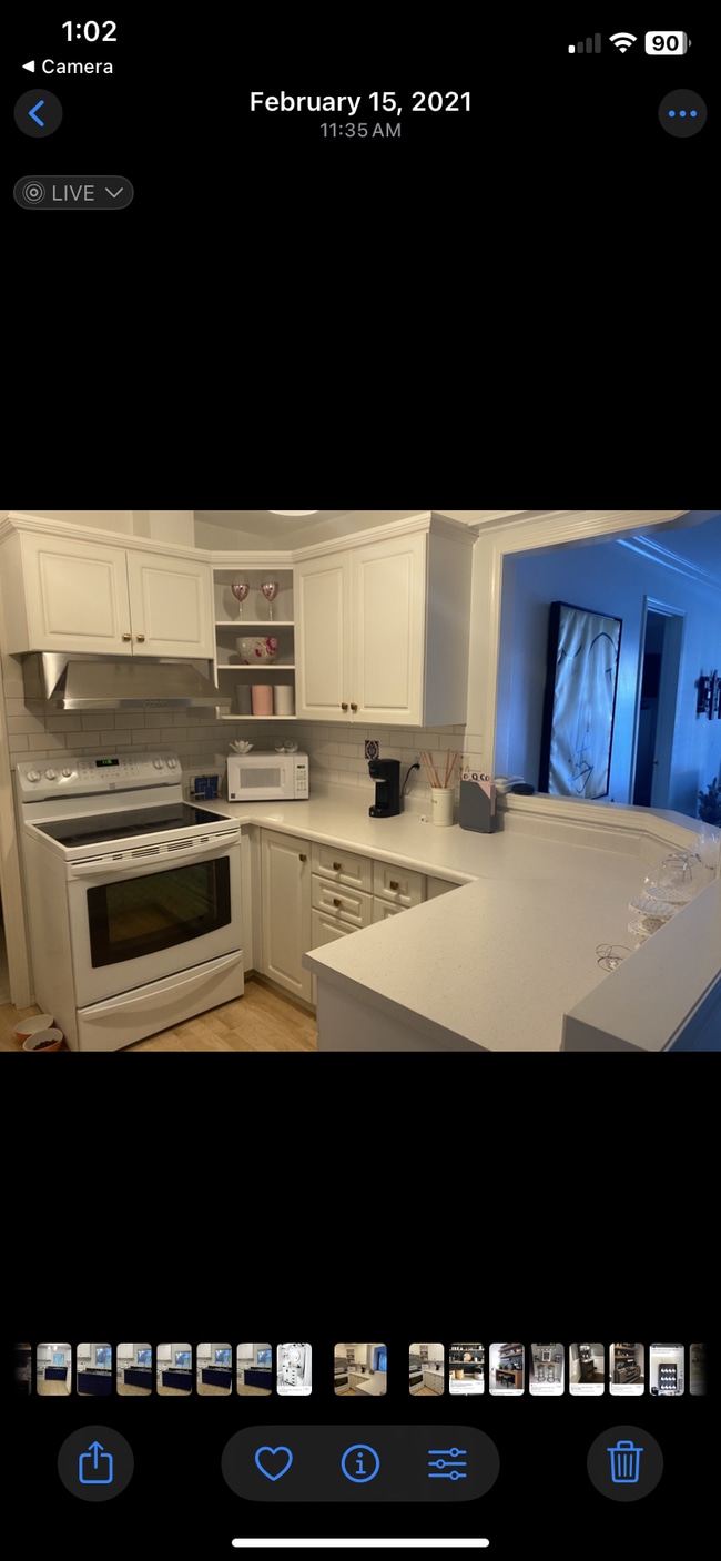 Building Photo - 521 Main St