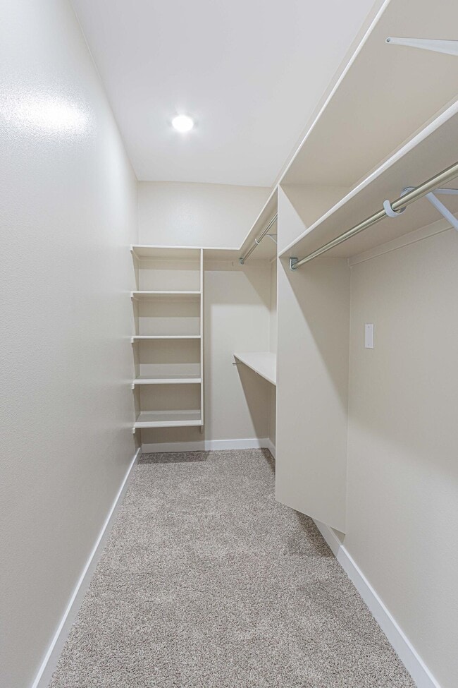 Building Photo - 15120 Design