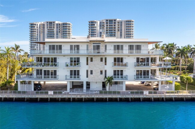 Building Photo - 6100 N Ocean Dr