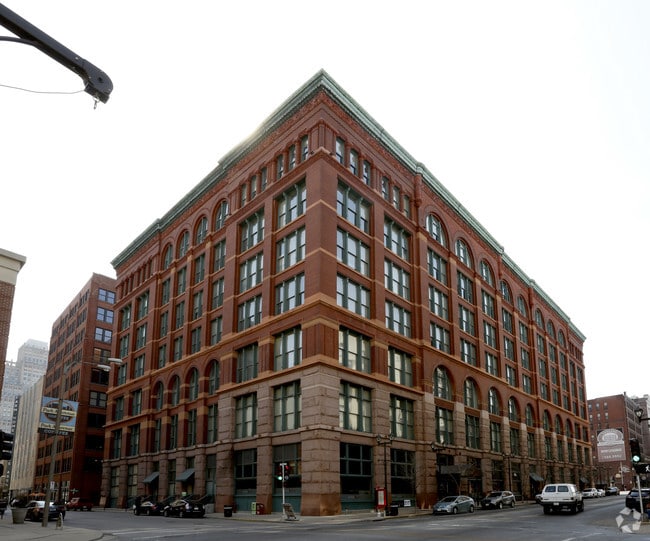 Building Photo - 10th Street Lofts