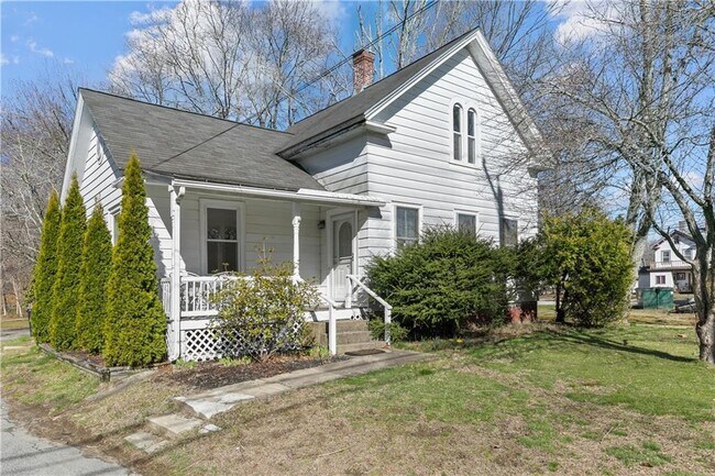 Building Photo - 1127 Tower Hill Rd