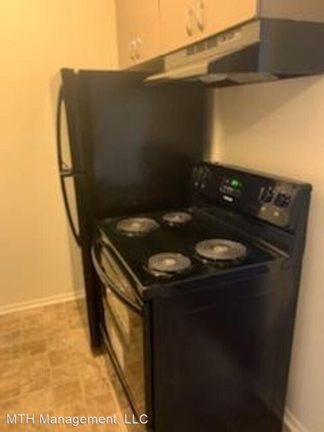 Primary Photo - 1 br, 1 bath Apartment - 14881 Schaefer