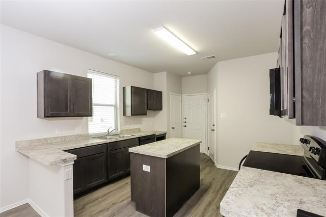 Foto del edificio - 5520 Eagle Point Dr