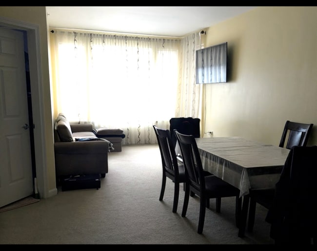 Building Photo - 160 Wiley Rd