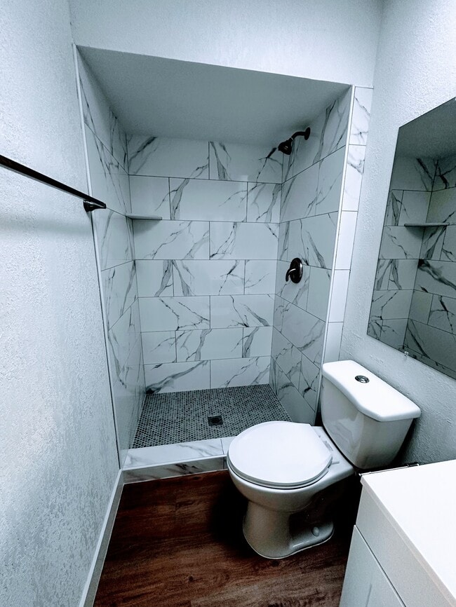 Master Bathroom - 3401 Egmont Way