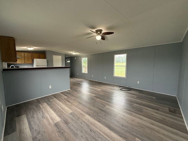 Foto del edificio - 3 Bedroom 2 Bathroom Mobile Home Located in Greeneville, TN