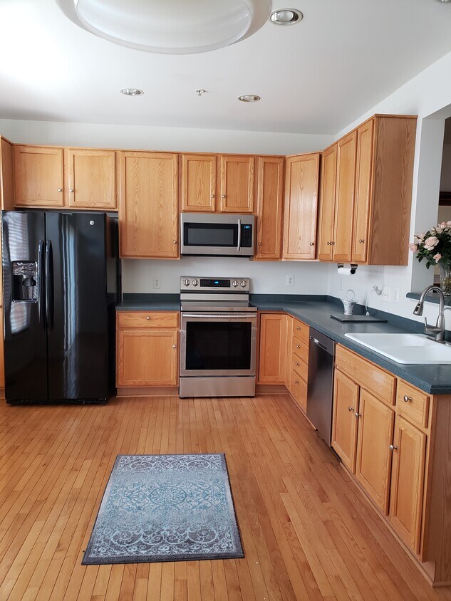 Foto principal - 3685 Madison View Ln