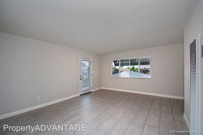 Foto del edificio - 4455-4461 52nd St