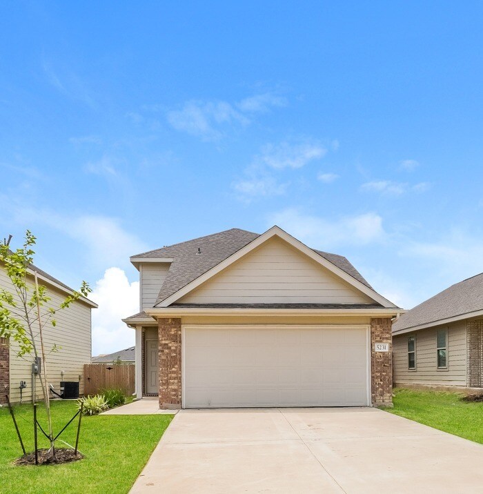 Foto principal - 5231 Blue Ranch