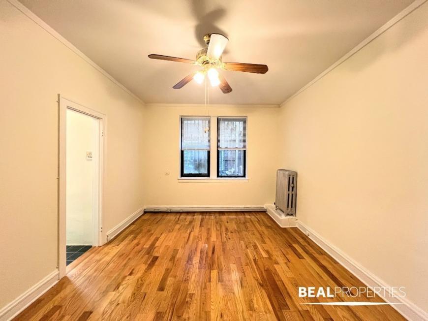 Foto principal - 0 bedroom in CHICAGO IL 60625