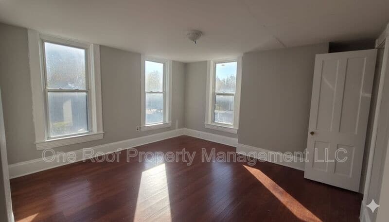 Foto del edificio - 716 Indiana Ave