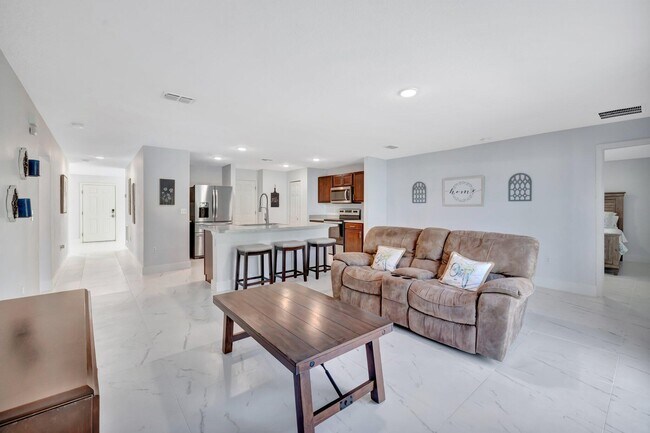 Foto del edificio - 3189 SW Curcuma St