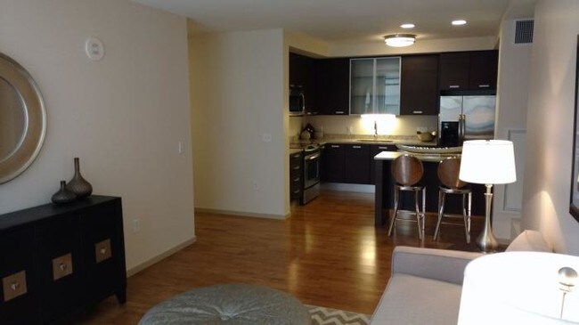 Building Photo - 1 bedroom in Boston MA 02114