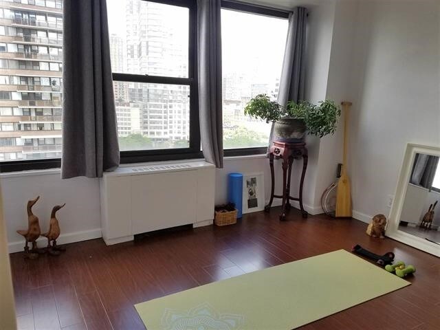 Foto del edificio - 135 Montgomery St