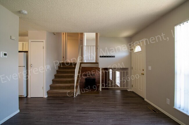 Foto del edificio - Charming 3 Bedroom House in a Great Location!