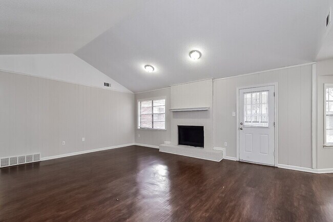 Building Photo - 7371 Hollorn Ln
