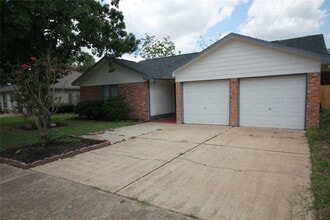 Building Photo - 22138 Birch Valley Dr