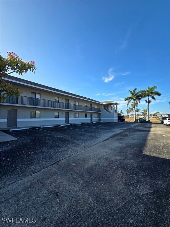 Foto del edificio - 4815 Triton Ct E