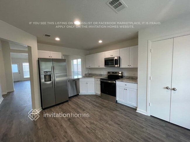 Building Photo - 4801 Mountain Ridge Ln