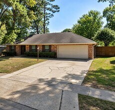 Building Photo - 2907 Salem Dr