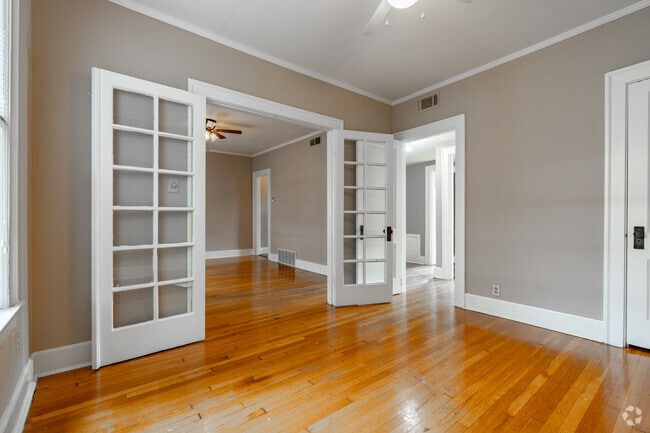 1BR, 1BA - 800SF - Office - Peabody Place