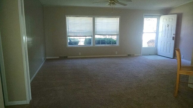 Building Photo - 4025 W Cedar Chase Dr