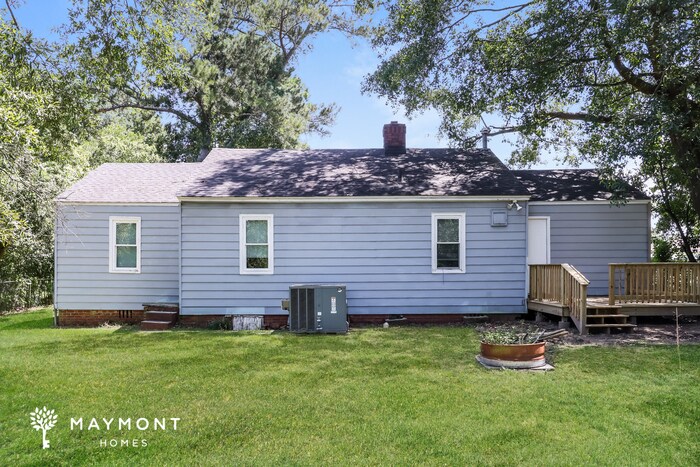 Building Photo - 946 Bluebird Rd