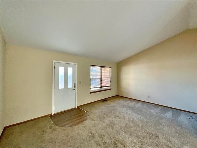 Building Photo - 62 S Cherry Hills