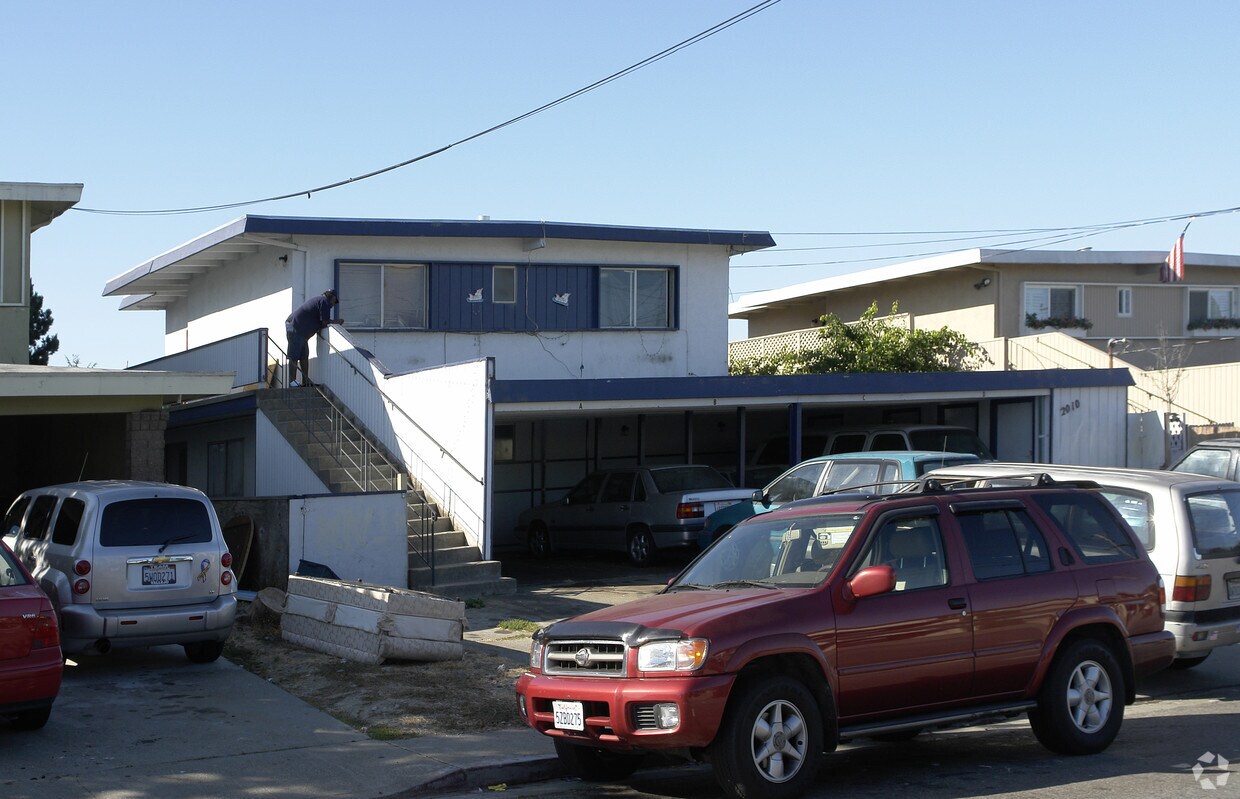 Foto del edificio - 2010 Stanton Ave