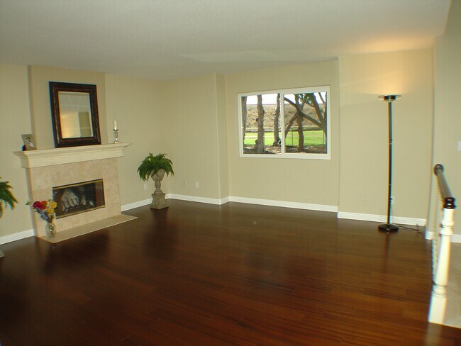 Foto del edificio - 18500 Kingsdale Ave