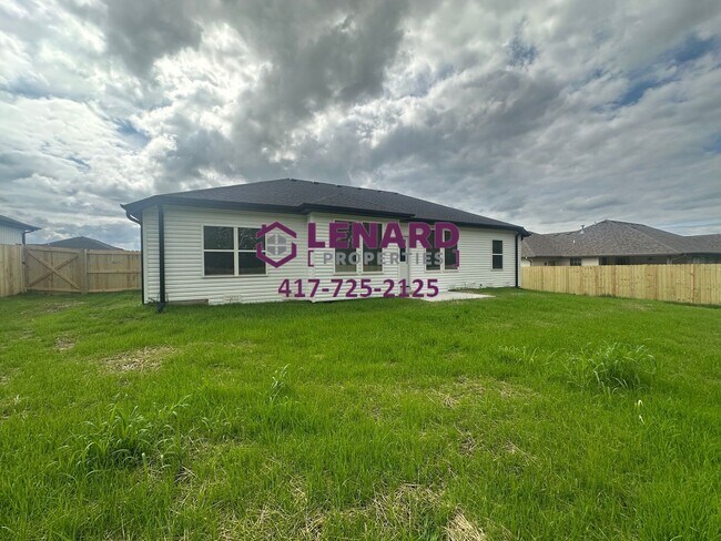 Building Photo - Brand New 3 Bedroom Home!