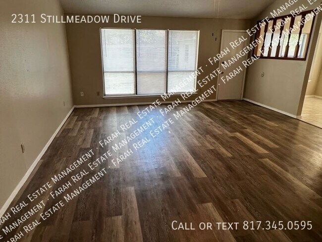 Foto del edificio - 2311 Stillmeadow Dr