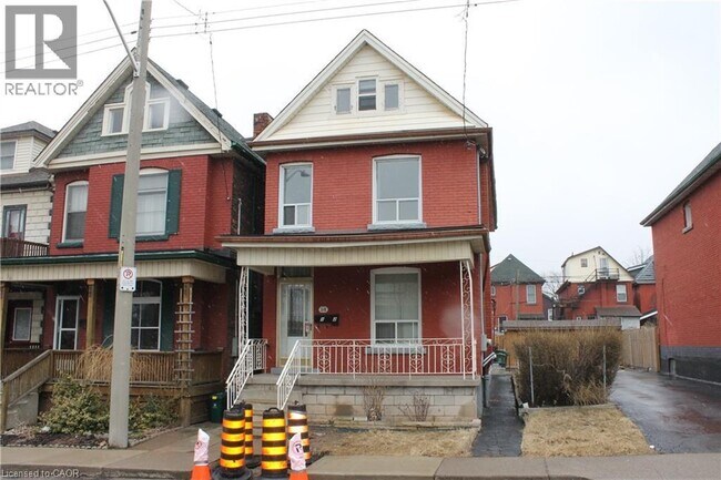 Photo du bâtiment - 58 St Matthews Ave
