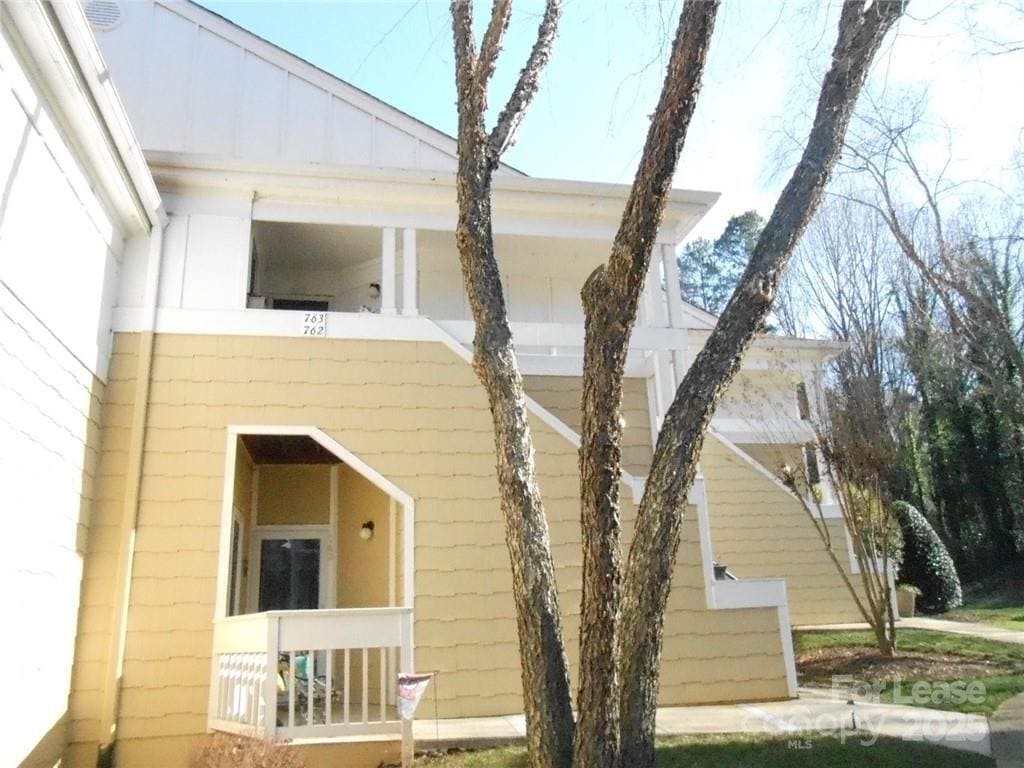 Primary Photo - 763 Southwest Dr