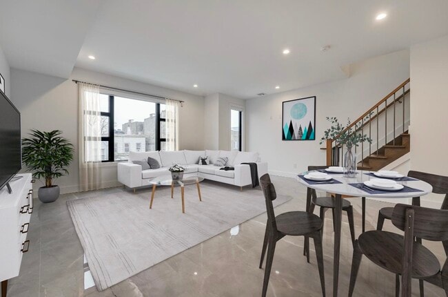 Building Photo - 290 Griffith St