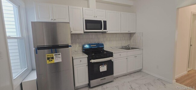 Foto del edificio - 78-29 68th Ave